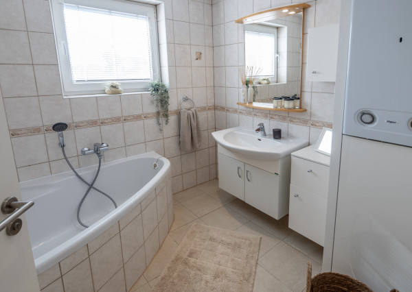 Na PREDAJ 4-izbový rodinný dom v srdci Vajnor (so znaleckým posudkom)