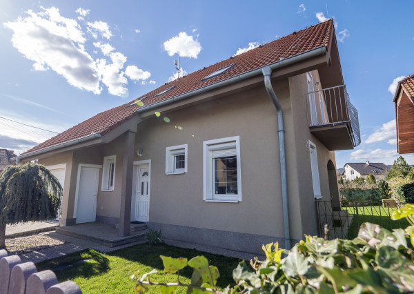 Na PREDAJ 4-izbový rodinný dom v srdci Vajnor (so znaleckým posudkom)