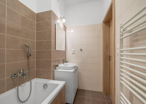 REZERVOVANÉ Krásny a moderný 1,5-izbový byt v Slovenskom Grobe