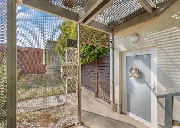 Veľký Biel, okr. Senec - NA PREDAJ 4 izbový byt so záhradou a parkovacím státím len kúsok od obľúbeného jazera