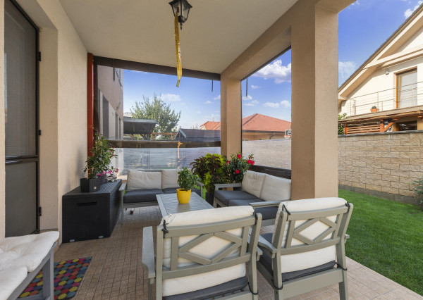 Krásny dvojgeneračný rodinný dom priamo v Senci na predaj, výborná lokalita, vhodnný aj na podnikateľské účely