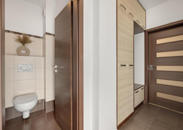 SENEC - NA PREDAJ 4 izbový byt so záhradou a parkovacím státím vo Veľkom Bieli, len kúsok od obľúbeného jazera