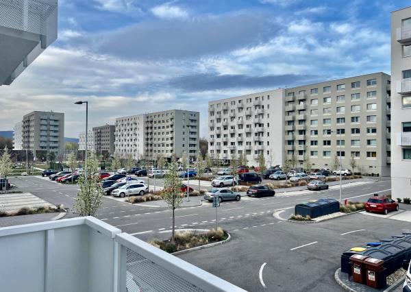 PRENAJATÝ Nový 2 izbový byt v Novostavbe Ovocné Sady s parkovaním