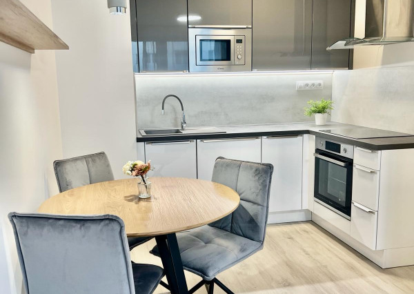 PRENAJATÝ Nový 2 izbový byt v Novostavbe Ovocné Sady s parkovaním