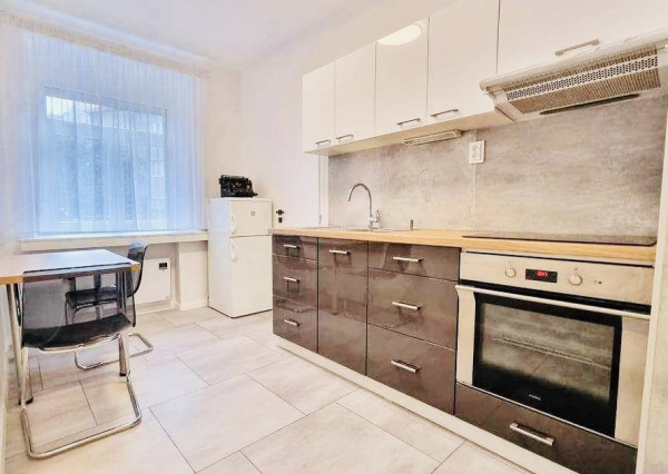 2-izbový byt v centre Bratislavy, na prenájom