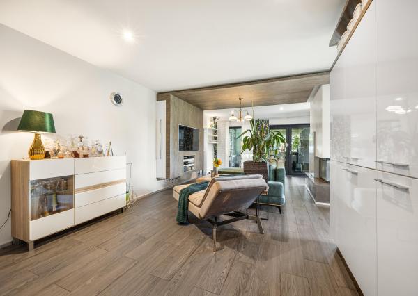 5 izbový rodinný dom Blatné na predaj, bazén, sauna, garáž, výborná dispozícia a oveľa viac