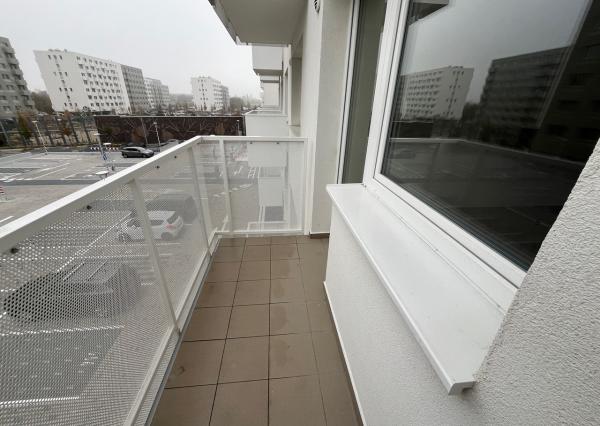 Predaj, Nový-2,izbový byt, Ivanská cesta Bratislava -Ružinov, garaž