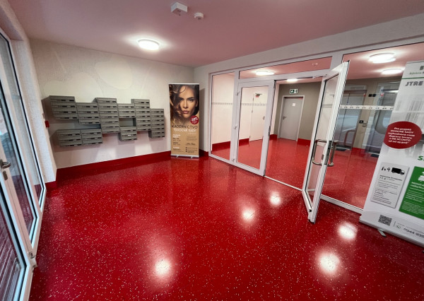 Predaj, Nový-2,izbový byt, Ivanská cesta Bratislava -Ružinov, garaž