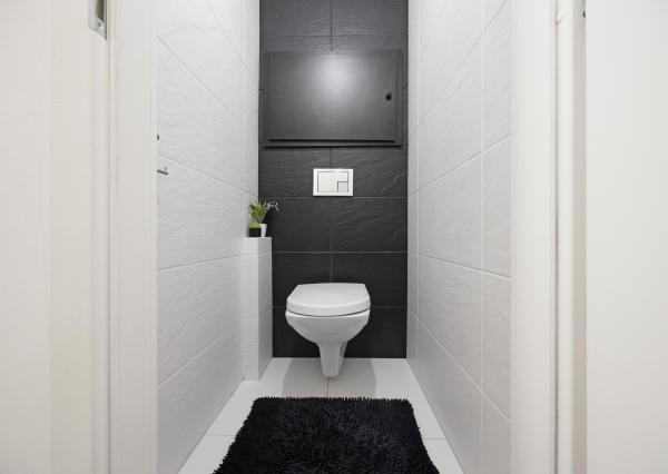 Senec - NA PREDAJ plnohodnotný 2 izbový byt pri pešej zóne v centre mesta