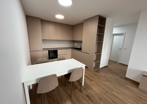 Na predaj  2 izbový velkometražný byt v Bratilave-Bory