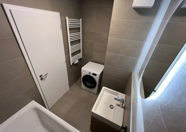 Na predaj  2 izbový velkometražný byt v Bratilave-Bory