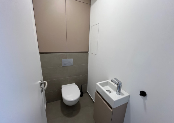 Na predaj  2 izbový velkometražný byt v Bratilave-Bory