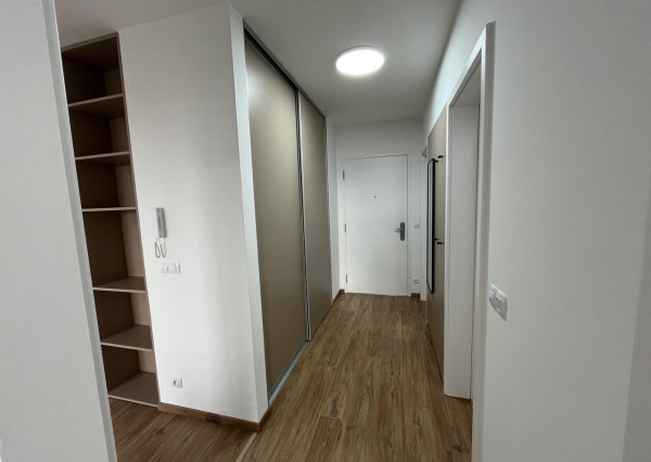 Na predaj  2 izbový velkometražný byt v Bratilave-Bory