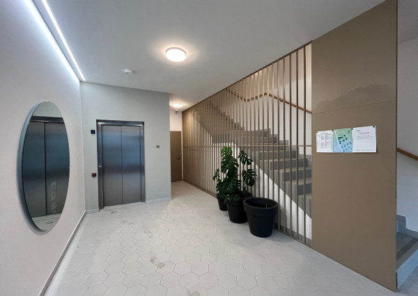 Na predaj  2 izbový velkometražný byt v Bratilave-Bory