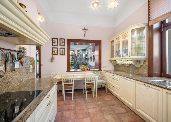 6 izbový rodinný dom Bernolákovo na predaj, priestranný, očarujúci s veľkým pozemkom