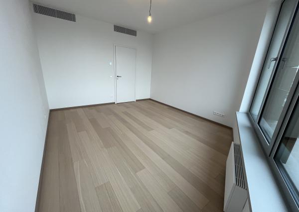 Na PREDAJ 3 izbový byt SKY PARK 4 s pivničnou kobkou a garážovým státím (možnosť odpočtu DPH)