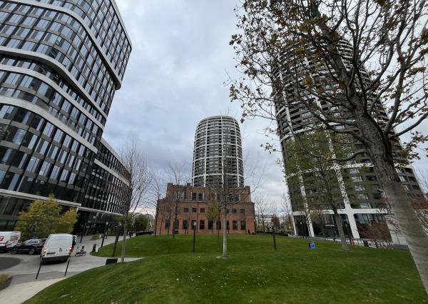 Na PREDAJ 3 izbový byt SKY PARK 4 s pivničnou kobkou a garážovým státím (možnosť odpočtu DPH)