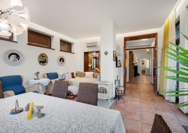 6 izbový rodinný dom Bernolákovo na predaj, priestranný, očarujúci s veľkým pozemkom