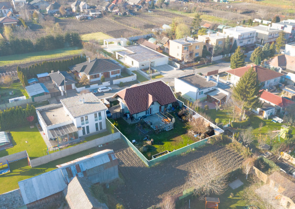 REZERVOVANÉ 5-izbový Rodinný Dom Na predaj - Trstice