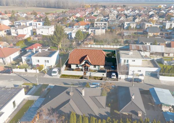 REZERVOVANÉ 5-izbový Rodinný Dom Na predaj - Trstice