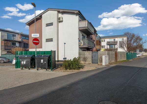 Krásny slnečný 3-izbový byt v novostavbe s parkovacím státim v Bernolákove na predaj