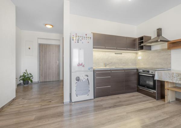 Útulný 2-izbový byt v Novej Dedinke na predaj, vhodný aj ako instetičná príležitosť