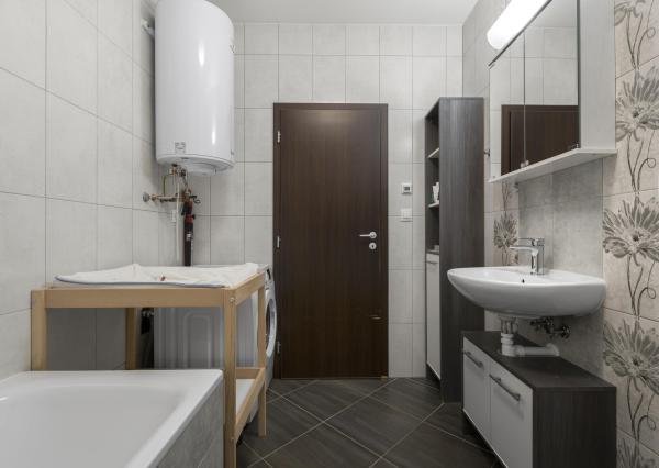 Útulný 2-izbový byt v Novej Dedinke na predaj, vhodný aj ako instetičná príležitosť