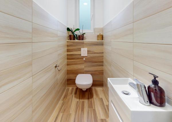 4. Izbový rodinný dom, obytná plocha 82 m2, pozemok 392 m2 ,Rajka