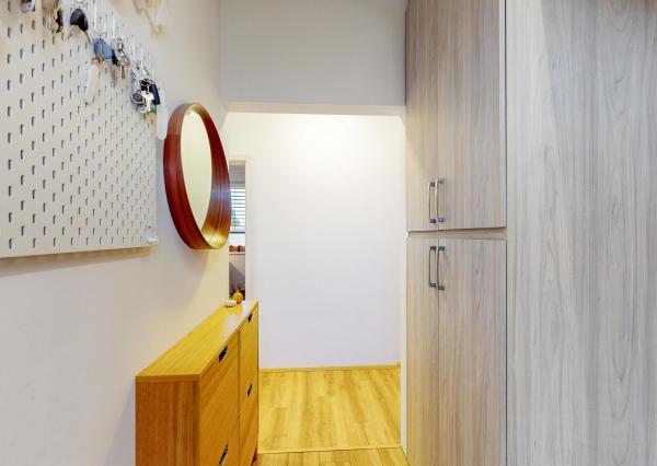 4. Izbový rodinný dom, obytná plocha 82 m2, pozemok 392 m2 ,Rajka