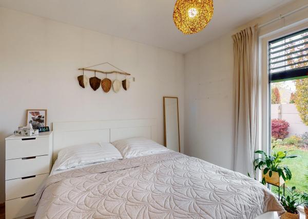 4. Izbový rodinný dom, obytná plocha 82 m2, pozemok 392 m2 ,Rajka