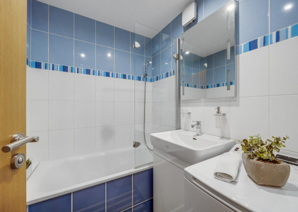 PRENAJATÝ - Wealth Group ponúka exkluzívne na prenájom 2,5 izbový byt v Bratislave