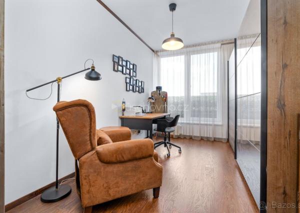 Na predaj luxusný 3-izbový byt s veľkou terasou v Bratislave-Slnečnice.