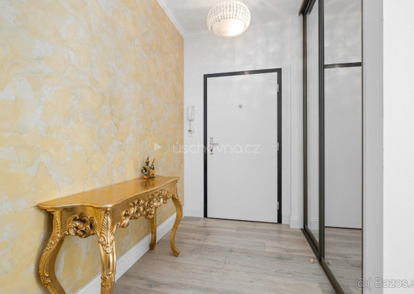 Na predaj luxusný 3-izbový byt s veľkou terasou v Bratislave-Slnečnice.