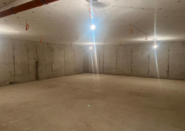 Na predaj komerčný priestor v centre Šamorina