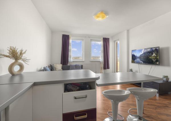 REZERVOVANÉ Na predaj 2-izbový byt s dvoma parkovacími miestami na Zemplínskej ulici v Senci