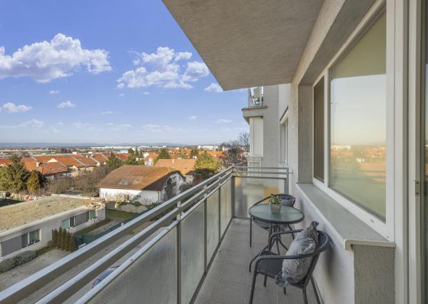 REZERVOVANÉ Na predaj 2-izbový byt s dvoma parkovacími miestami na Zemplínskej ulici v Senci