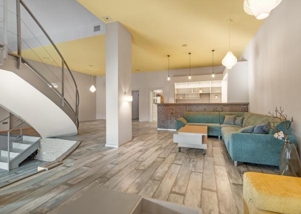 ZNÍŽENÁ CENA!!! SENEC – NA PREDAJ atraktívny, viacgeneračný 6 izbový rodinný dom s priestranným podnikateľským priestorom – polyfunkcia, v lukratívnej a vyhľadávanej časti mesta.