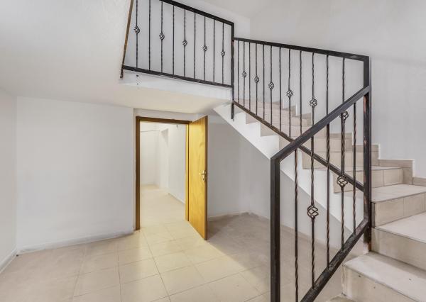 ZNÍŽENÁ CENA!!! SENEC – NA PREDAJ atraktívny, viacgeneračný 6 izbový rodinný dom s priestranným podnikateľským priestorom – polyfunkcia, v lukratívnej a vyhľadávanej časti mesta.