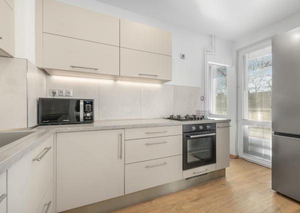 PREDAJ Moderného a priestranného 2,5 izbový bytu v srdci Ružinova