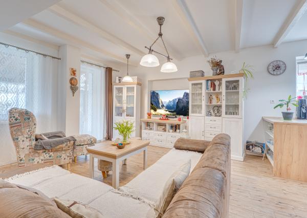 Wealth Group ponúka  krásny rodinný dom so záhradou v Bánovej v mestskej časti Žiliny