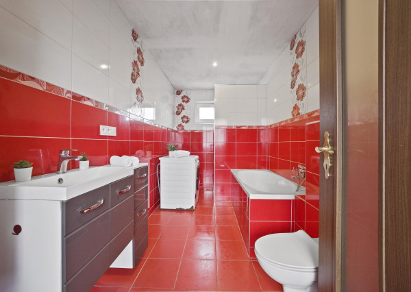 REZERVOVANÉ JELKA, okr. Galanta - NA PREDAJ samostatný rodinný dom s veľkou perspektívou