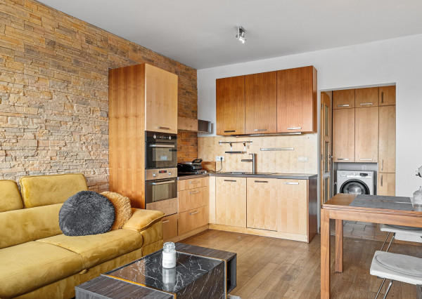 NA PREDAJ 2-izbový byt s krásnym výhľadom