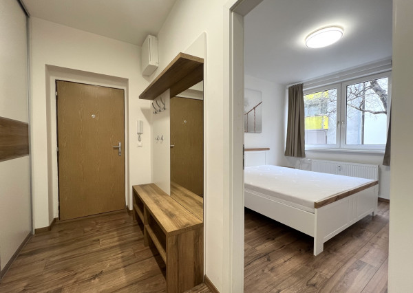 Exkluzívny 3-izbový byt s veľkou terasou v srdci Starého Mesta – Kozia ulica