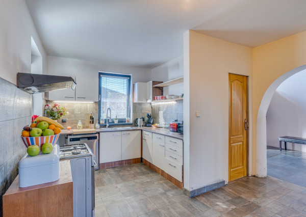 REZERVOVANÉ 5-izbový Rodinný Dom Na predaj - Trstice