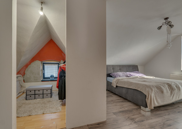 REZERVOVANÉ 5-izbový Rodinný Dom Na predaj - Trstice