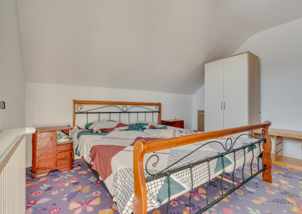 REZERVOVANÉ 5-izbový Rodinný Dom Na predaj - Trstice