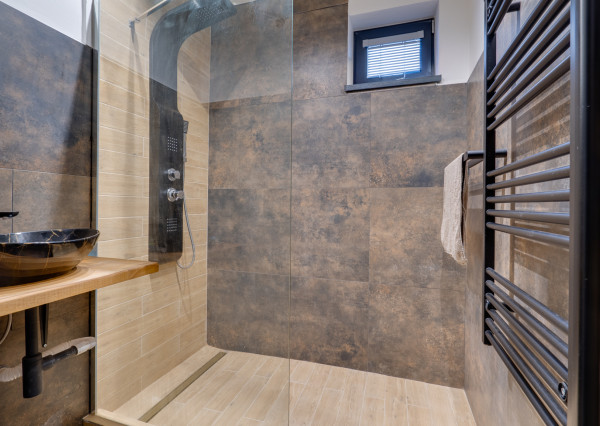 REZERVOVANÉ 5-izbový Rodinný Dom Na predaj - Trstice