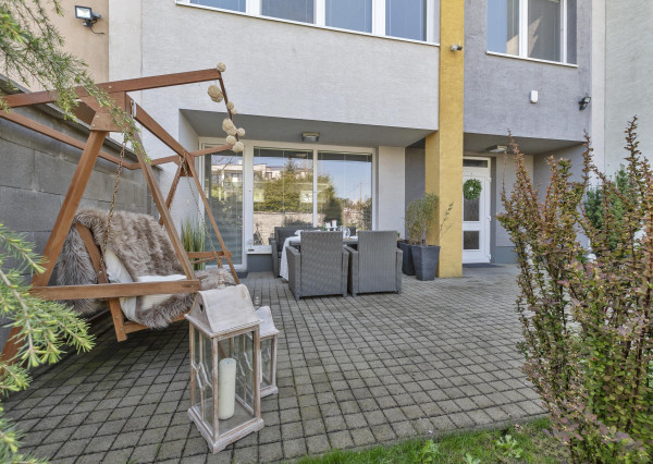 SENEC- NA PREDAJ 4.izb. RD, Slnečné jazerá JUH