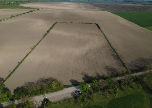 Rozľahlý pozemok na predaj v obci Kostolná pri Dunaji