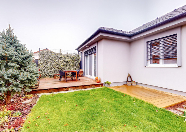 Krásny 4. izbový rodinný dom v Rajke